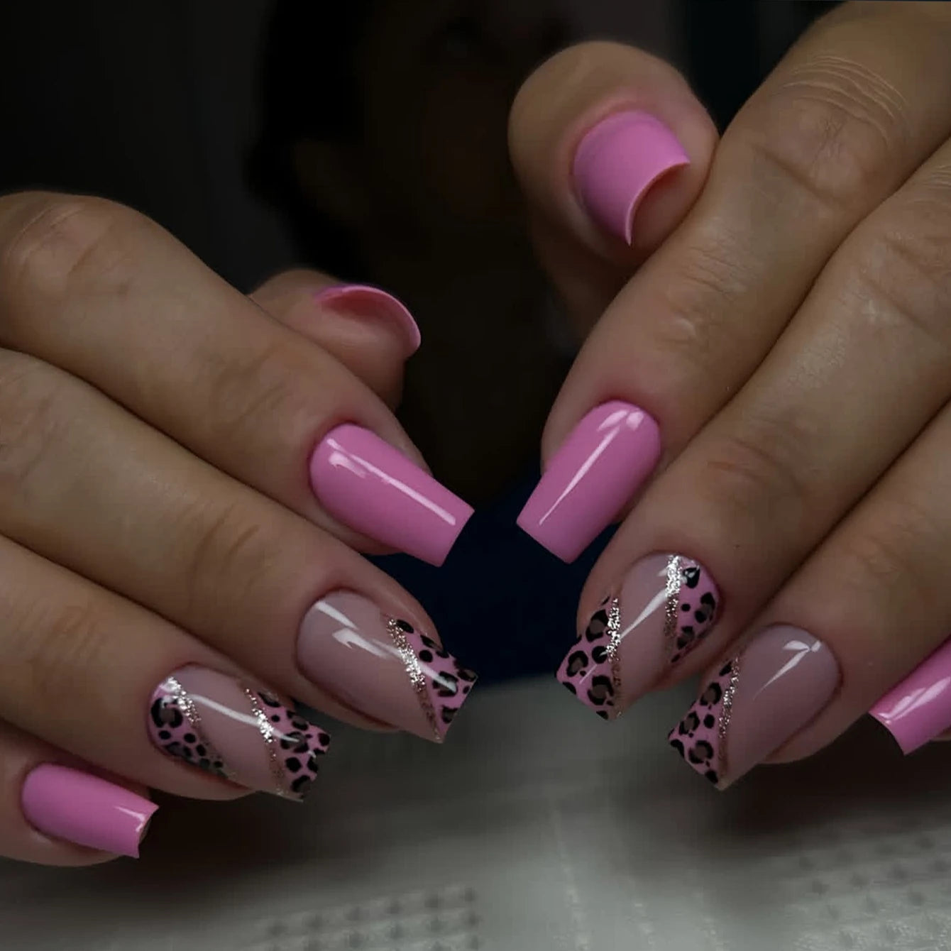 24Pcs/Set Short Square Fake Nails for Women Cute White French Tips Y2K Press on False Nail Supplies