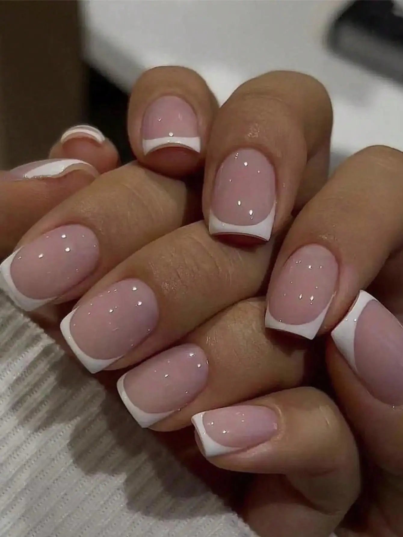 24Pcs/Set Short Square Fake Nails for Women Cute White French Tips Y2K Press on False Nail Supplies