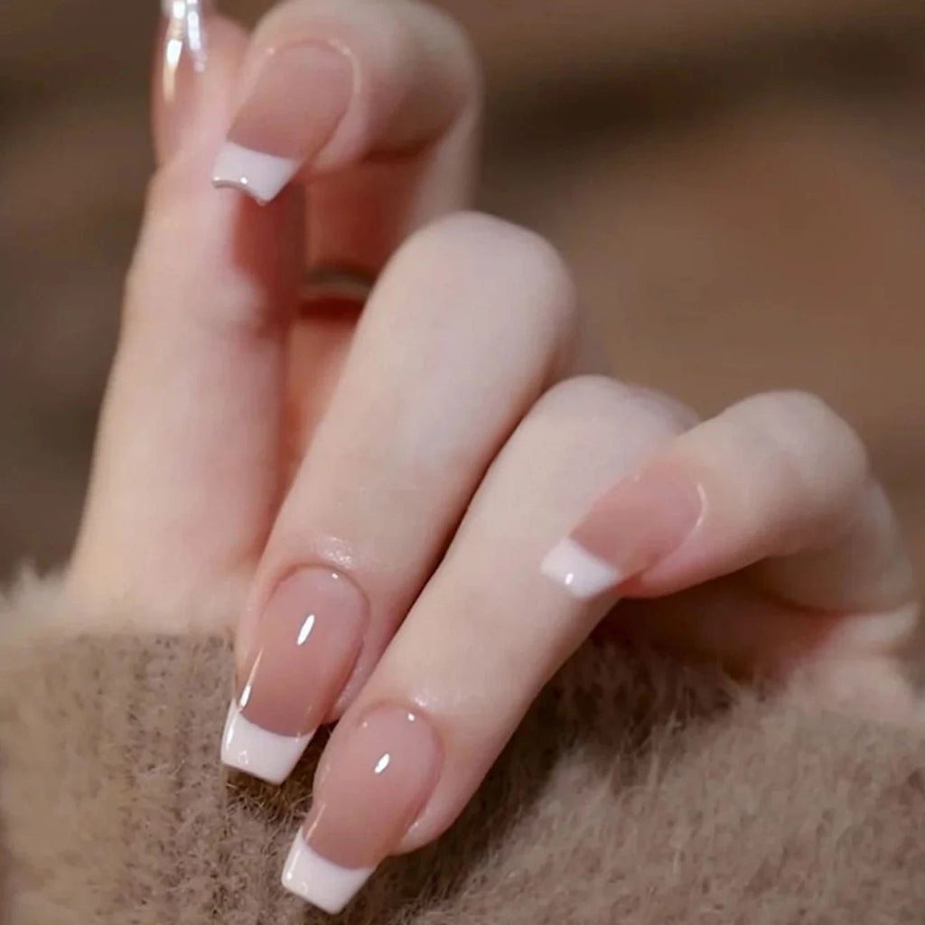 24Pcs/Set Short Square Fake Nails for Women Cute White French Tips Y2K Press on False Nail Supplies