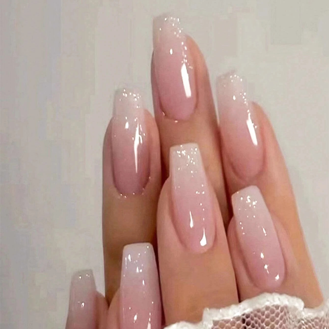 24Pcs/Set Short Square Fake Nails for Women Cute White French Tips Y2K Press on False Nail Supplies