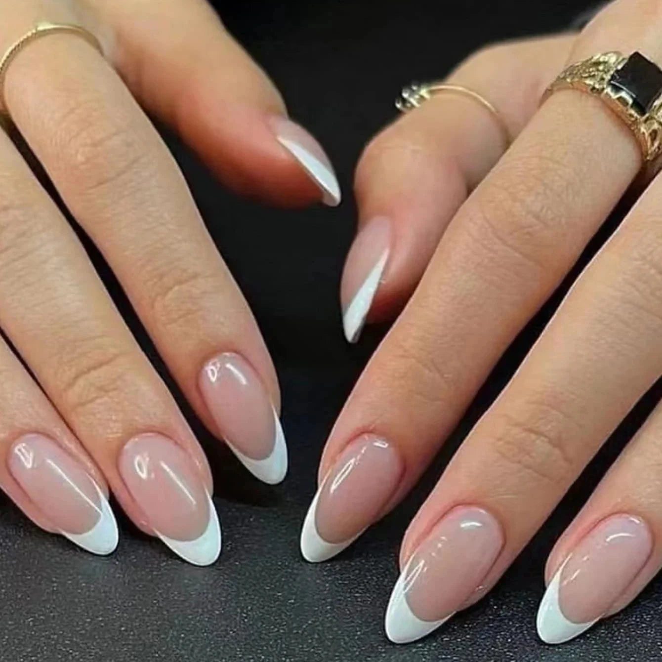 24Pcs/Set Short Square Fake Nails for Women Cute White French Tips Y2K Press on False Nail Supplies